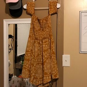 SUPER CUTE OFF THE SHOULDER ROMPER